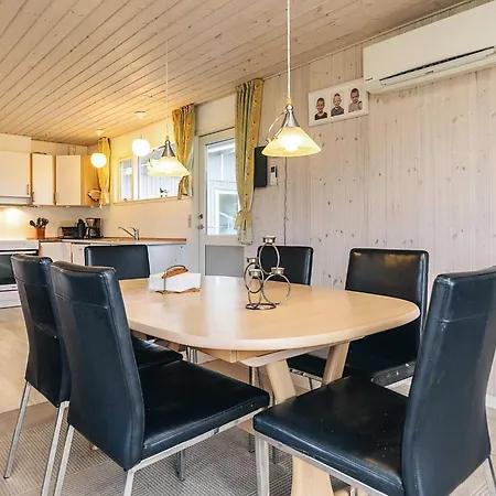 4 Star In Løkken