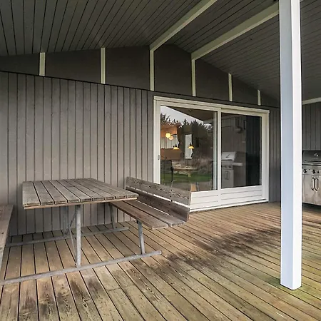 4 Star In Vakantiehuis Løkken