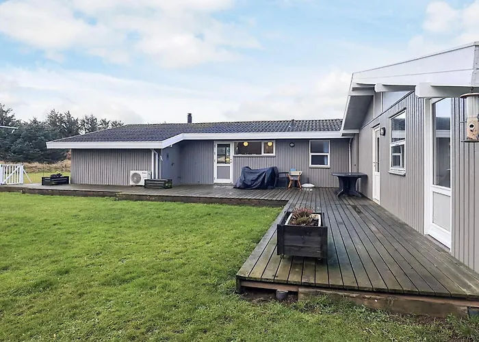 4 Star In Vakantiehuis Løkken